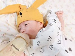 cach-su-dung-binh-sua-moyuum-1