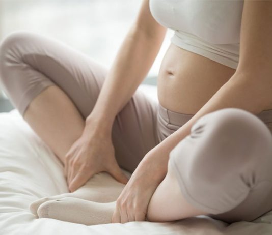 Bầu bị đầy bụng nên uống gì? 7 loại đồ uống an toàn giúp nhẹ bụng