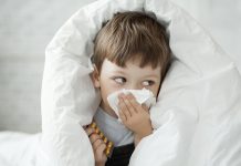 Khi trẻ bị cúm A cần làm gì trong 24 giờ đầu? Hướng dẫn từng bước cho bố mẹ